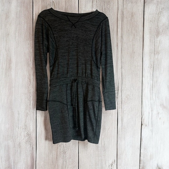 Athleta Dresses & Skirts - Gray Athleta long sleeve dress with a pocket - XXS (A10)